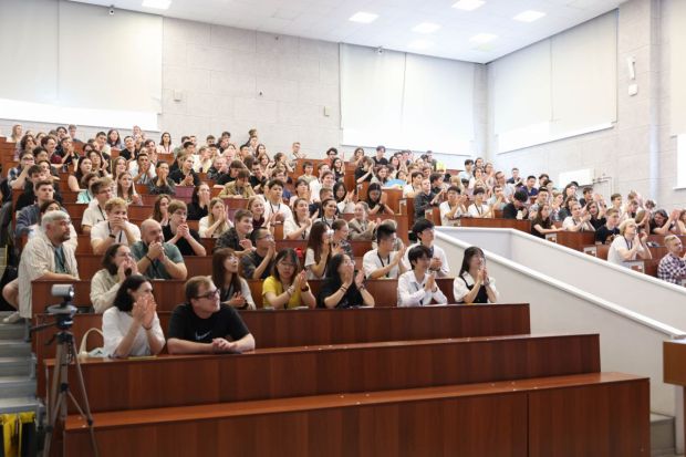 Большая математическая мастерская стартовала в НГУ