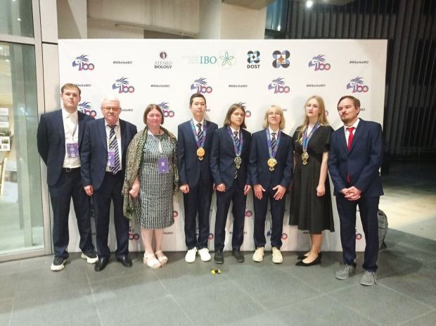 Выпускник лицея № 130 стал победителем биологической олимпиады на Филиппинах