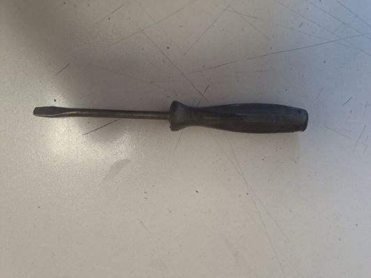 Пятерых несовершеннолетних будут судить за грабеж и угон автомобилей