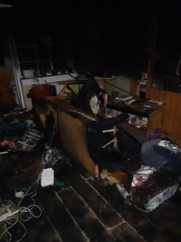 Пожилая женщина получила ожоги при пожаре в Нижней Ельцовке