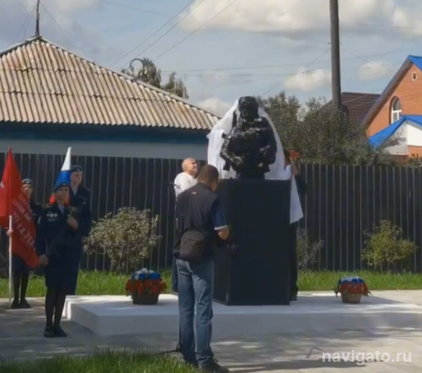 Мемориал участникам СВО и локальных войн открыли в Советском районе