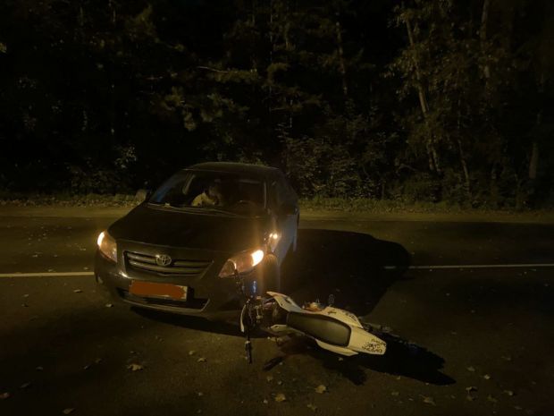 Два подростка пострадали в ночном ДТП в Нижней Ельцовке