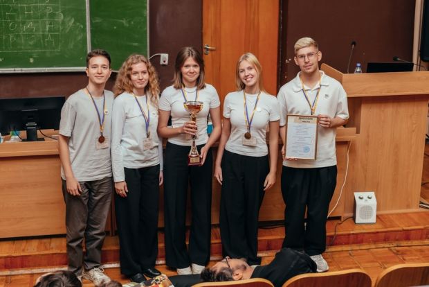 Команды НГУ успешно выступили на всероссийском студенческом биотурнире
