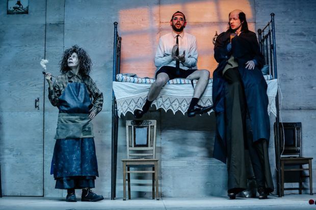 Фестиваль актуального театра «Гравитация» начался с «Шинели»