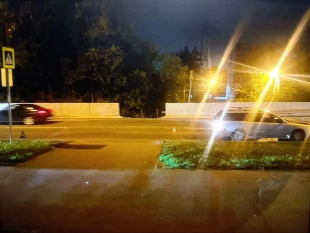 На Шлюзе сбили девушку на пешеходном переходе