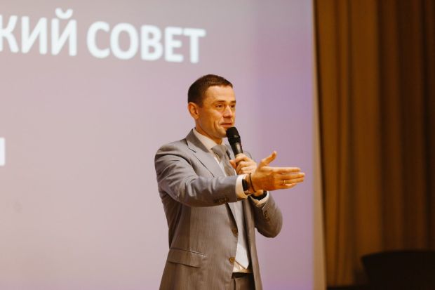 Депутат Госдумы Александр Аксёненко встретился с учителями