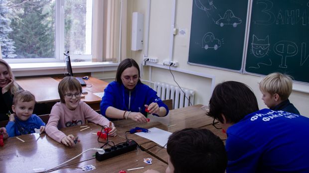 НГУ вновь собрал любителей и знатоков физики